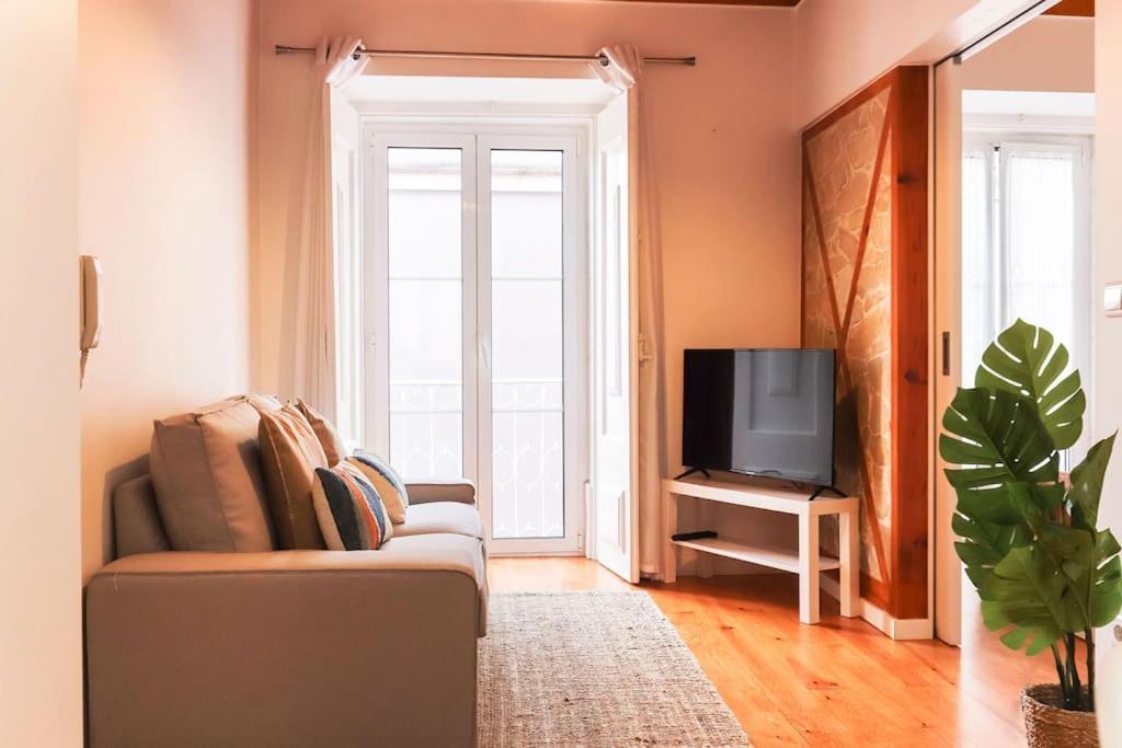 Vita Portucale ! Campo Ourique Design W/ Balcony Lisboa Екстериор снимка