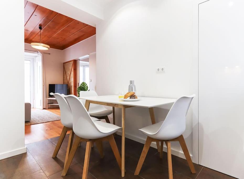 Vita Portucale ! Campo Ourique Design W/ Balcony Lisboa Екстериор снимка